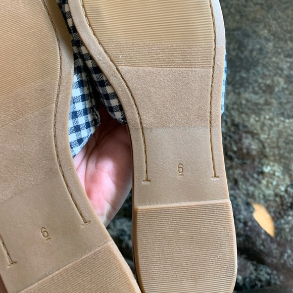 Checkered Bow Sandals - Picture 2 of 2